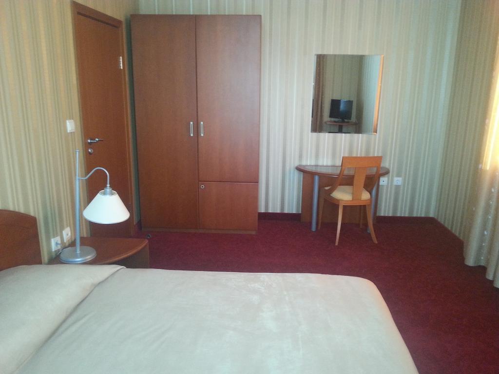 Hotel Perperikon Kurdzhali Ruang foto