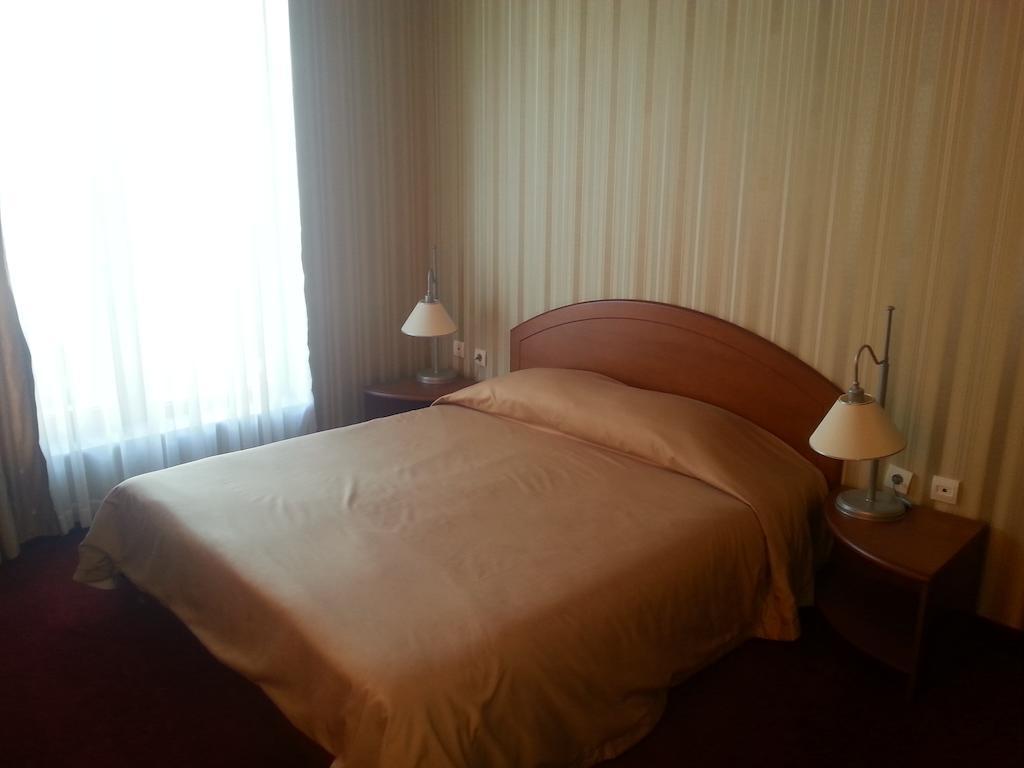 Hotel Perperikon Kurdzhali Ruang foto