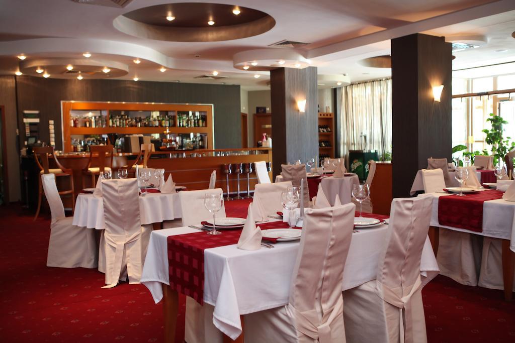 Hotel Perperikon Kurdzhali Bagian luar foto