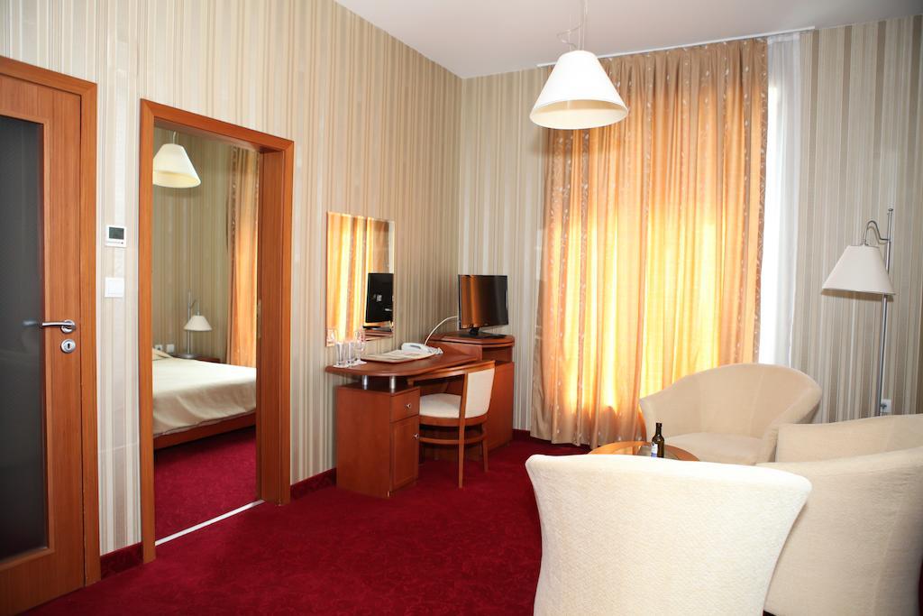Hotel Perperikon Kurdzhali Ruang foto
