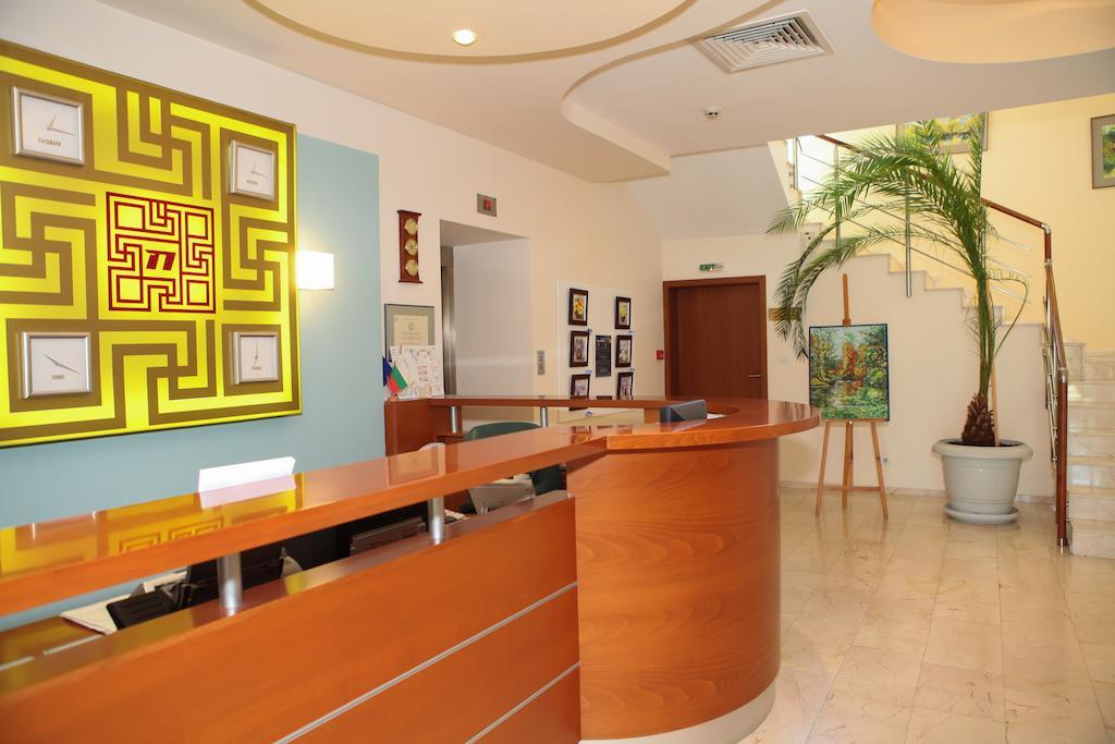 Hotel Perperikon Kurdzhali Bagian luar foto